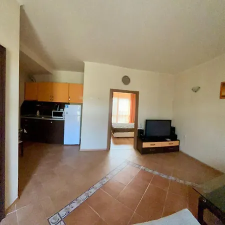 Apartment Romana Second Floor 3 Bedroom